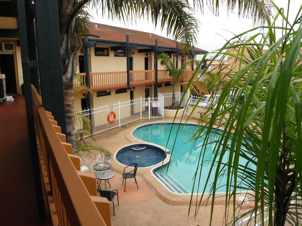 The Central Hotel Motel Lakes Entrance Exteriér fotografie
